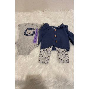 3pc. Infant Baby Outfit Set Knit sweater hood, bodysuit, & pants. Size 3 mos.